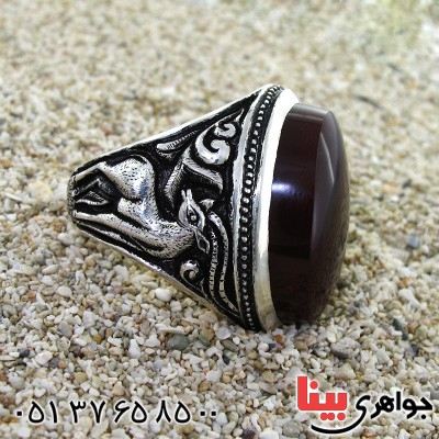 انگشتر عقیق یمنی درشت فاخر طرح هدهد و غزال _کد:1702