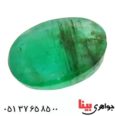 نگین انگشتر زمرد خوشرنگ و زیبای بیضی