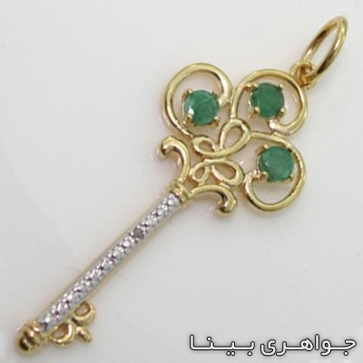 گردنبند زمرد طرح کلید