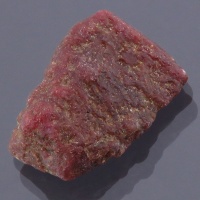 سنگ یاقوت سرخ راف سنگ درمانی