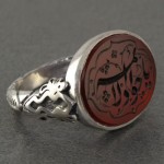 انگشتر عقیق یمنی مردانه حکاکی گود یا جواد الائمه
