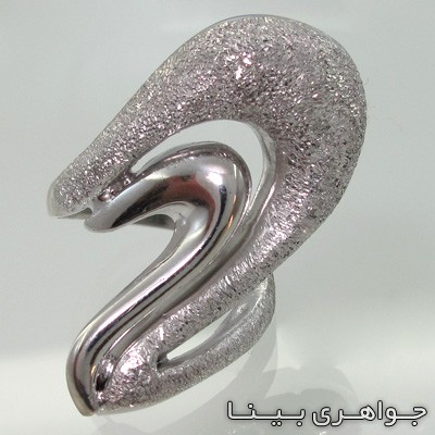 انگشتر طرح طلا سفید بزرگ