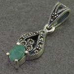 گردنبند زمرد و حدید مارکازیت درجه یک زنانه