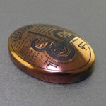 نگین انگشتر حدید درشت خوشرنگ با حکاکی عین علی