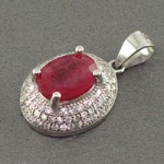 گردنبند یاقوت سرخ خوش رنگ زیبا