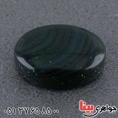 نگین انگشتر یشم یمنی درشت خوشرنگ نگین انگشتر یشم یمنی درشت خوشرنگ
