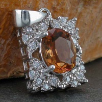 گردنبند الکساندریت خوشرنگ بسیار شیک