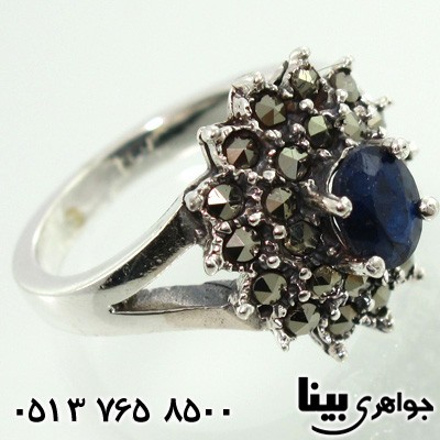 انگشتر یاقوت کبود و حدید طرح گل زنانه