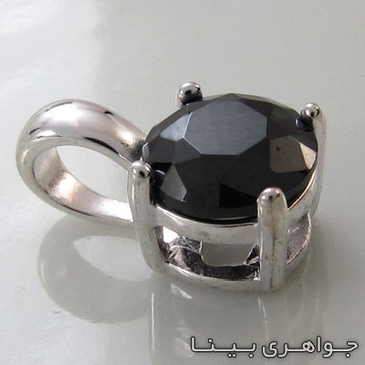 گردنبند یاقوت کبود تک نگین
