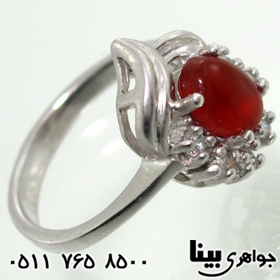 انگشتر عقیق یمنی قرمز طرح کلاسیک زنانه