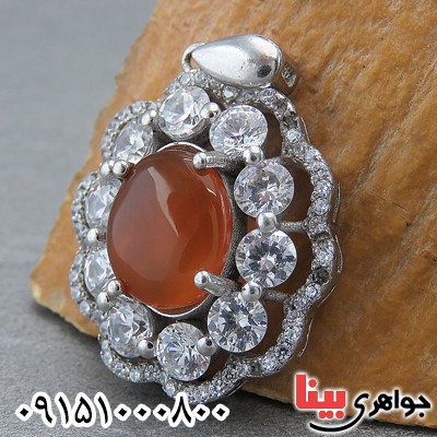 گردنبند عقیق یمنی خاص و خوشرنگ زنانه