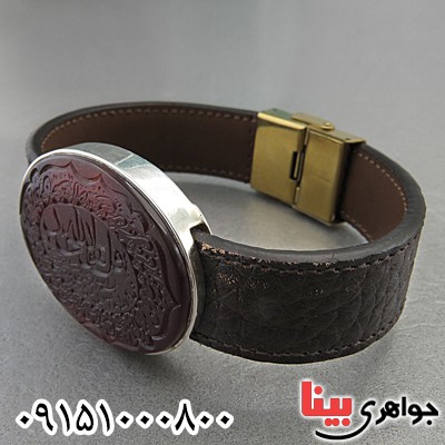 دستبند عقیق قرمز خراسانی زیبا با بند چرمی با حکاکی و من یتق الله و سوره توحید _کد:29355