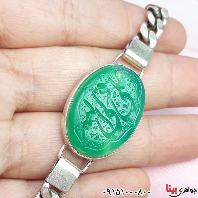 دستبند عقیق سبز خطی درشت با حکاکی علی ولی الله _کد:30391