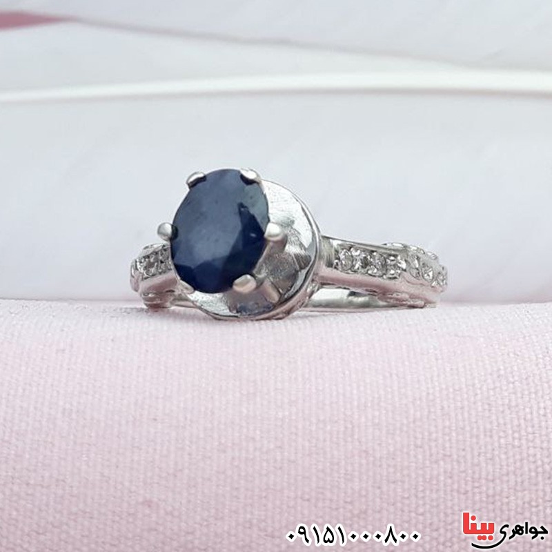 انگشتر یاقوت کبود رودیوم شیک و خوشرنگ زنانه _کد:31486