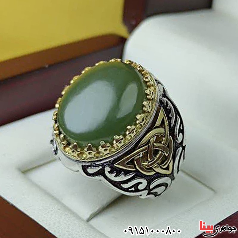 انگشتر یشم یمنی درشت و خاص زیبا _کد:31759