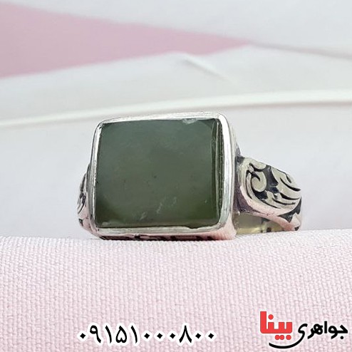 انگشتر یشم یمنی بسیار زیبا _کد:33581