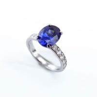 انگشتر یاقوت کبود نقره زنانه _کد:34679