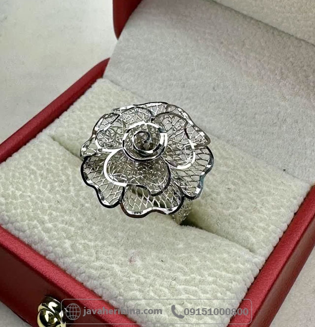 انگشتر نقره زنانه طرح گل بسیار خاص _کد:34940