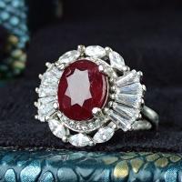 انگشتر یاقوت سرخ نقره زنانه بسیار خوش رنگ _کد:34976