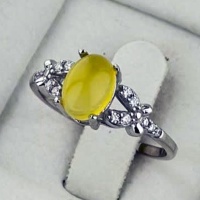 انگشتر عقیق شرف الشمس نقره زنانه بسیار زیبا سایز نگین 6*8 _کد:35385