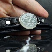 دستبند عقیق نباتی با قاب نقره دست ساز و حکاکی یا رقیه خاتون _کد:۳۵۷۶۳