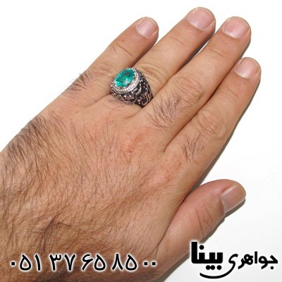 انگشتر زمرد صنعتی مردانه با حکاکی یاحسین و یا ابوالفضل
