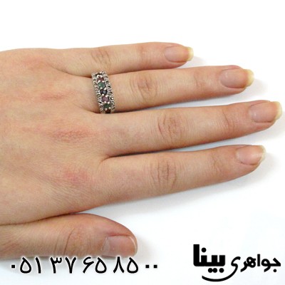 انگشتر چند جواهر زنانه یاقوت و زمرد طرح کلاسیک
