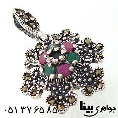 گردنبند چند جواهر زنانه یاقوت و زمرد مارکازیت طرح شکوفه
