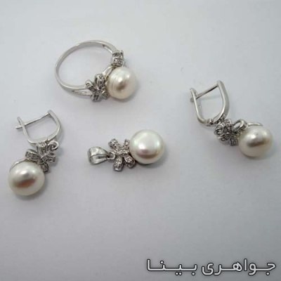 سرویس مروارید پاپیونی