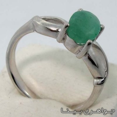 انگشتر زمرد با رکاب ساده