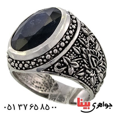 انگشتر یاقوت کبود مرغوب مردانه درشت مدل قلم زنی فاخر
