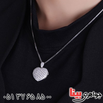 سینه ریز نقره نگین برلیان سوئیسی مدل قلب قاب عکسی